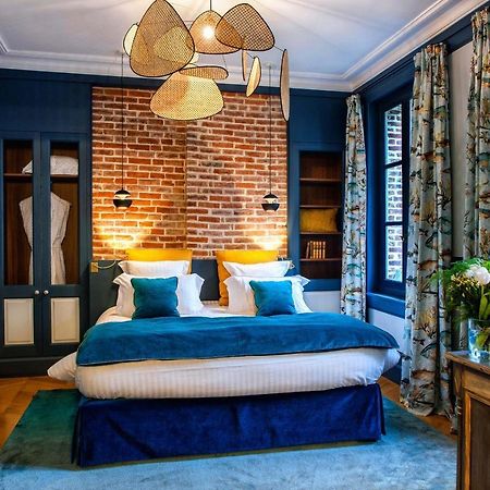 La Petite Folie Bed and Breakfast Honfleur Exteriör bild