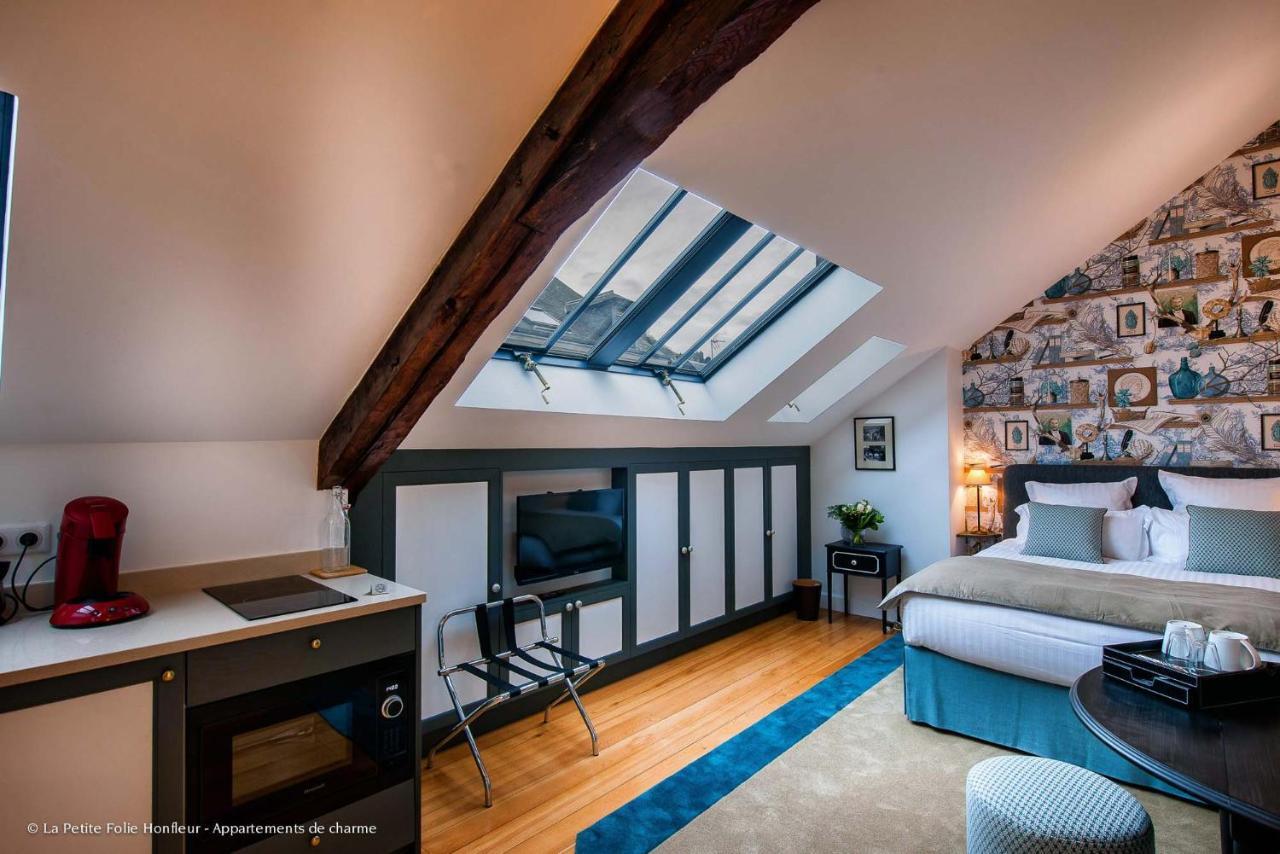 La Petite Folie Bed and Breakfast Honfleur Exteriör bild