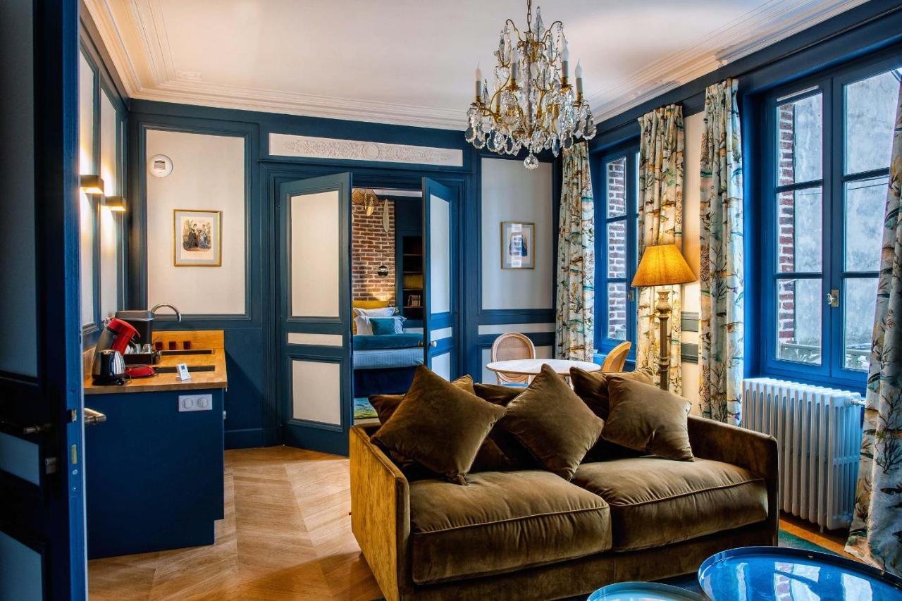 La Petite Folie Bed and Breakfast Honfleur Exteriör bild