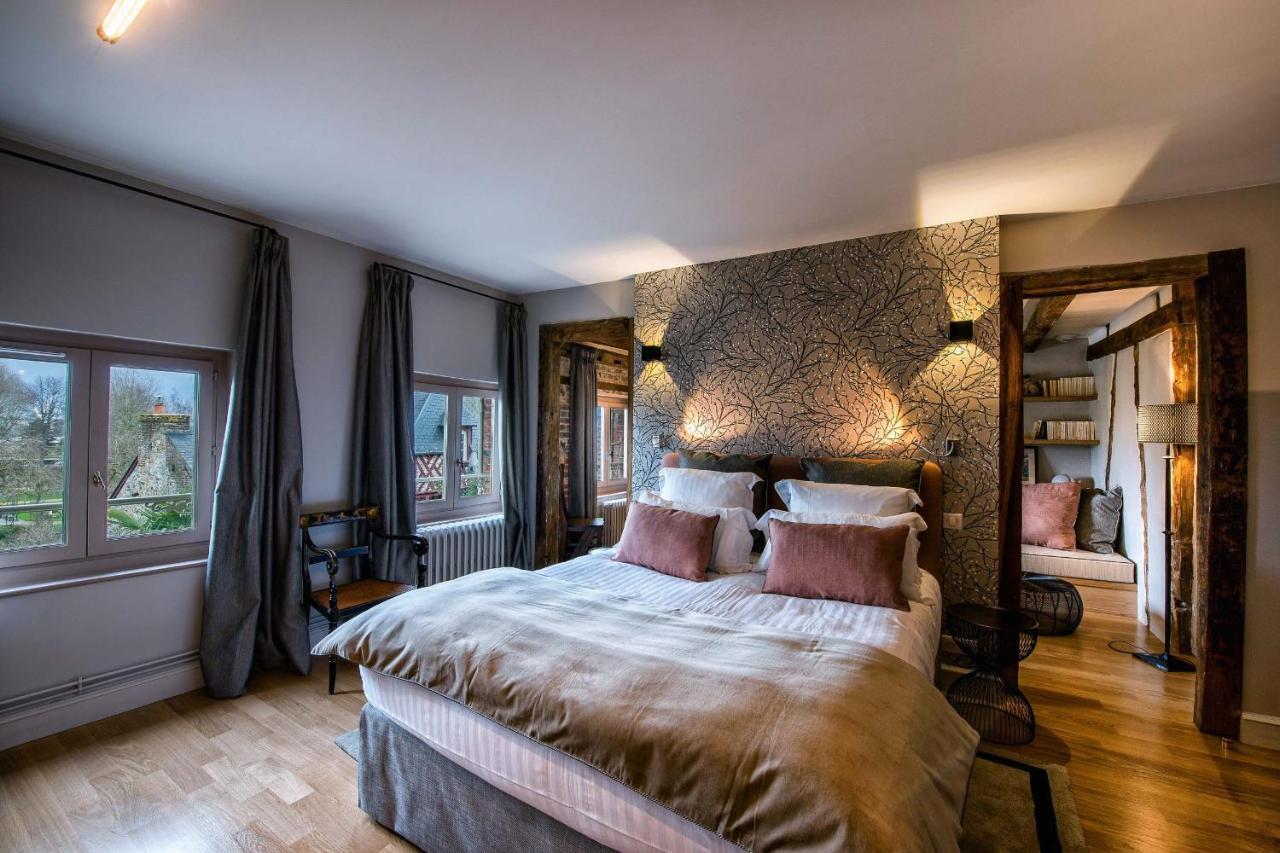 La Petite Folie Bed and Breakfast Honfleur Exteriör bild