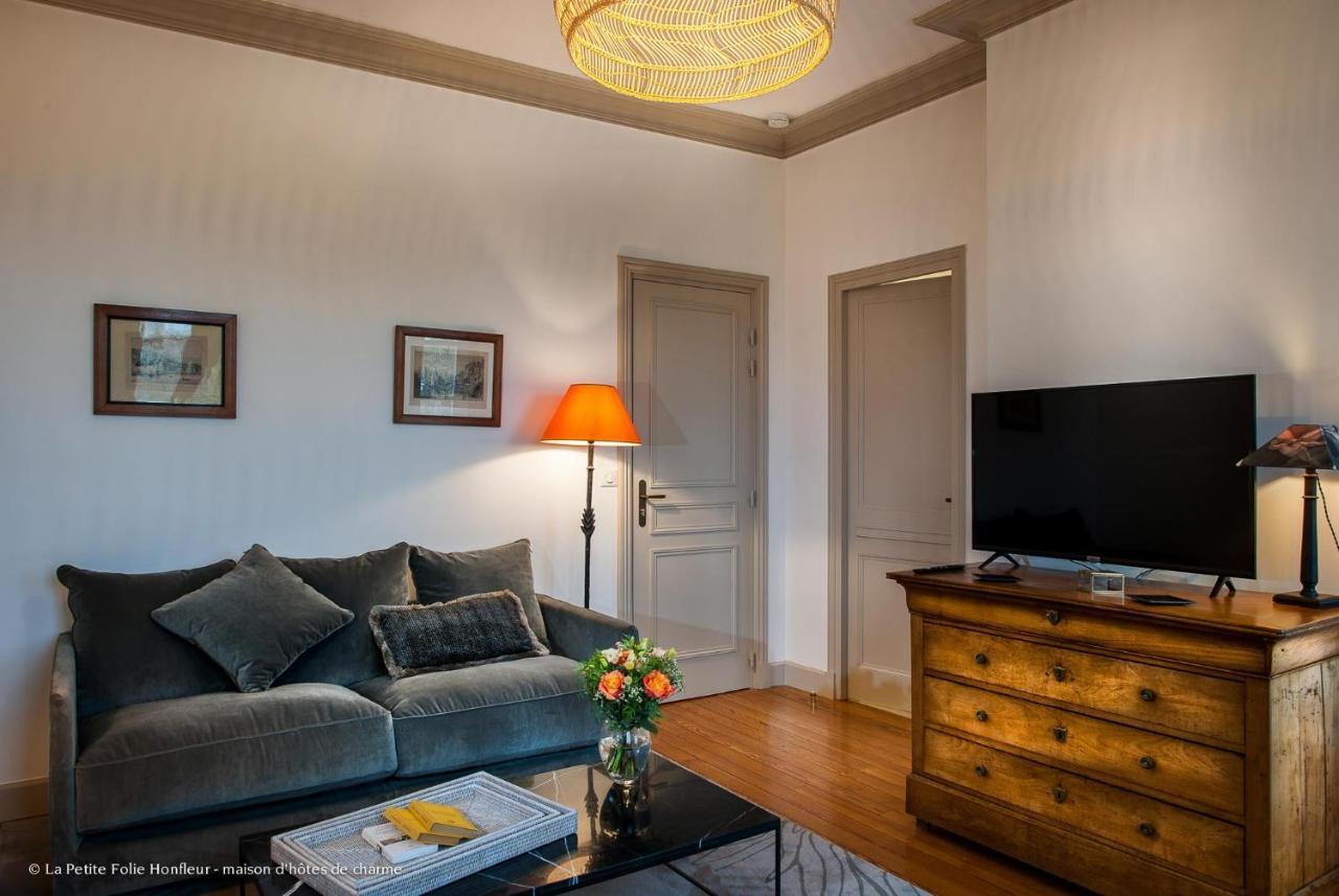 La Petite Folie Bed and Breakfast Honfleur Exteriör bild
