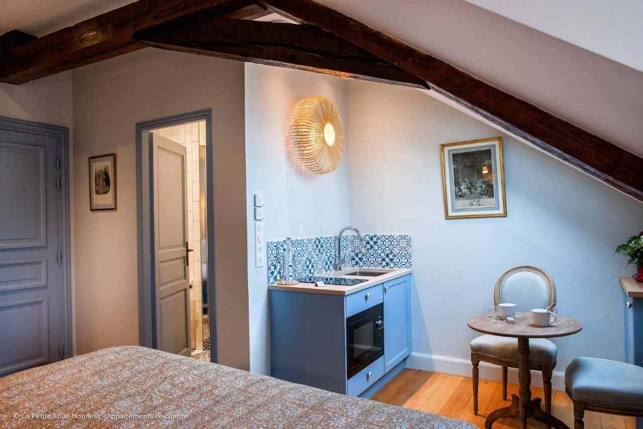 La Petite Folie Bed and Breakfast Honfleur Exteriör bild